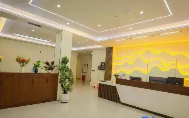 Qinglai Hotel (Gucheng Lijiang Store)