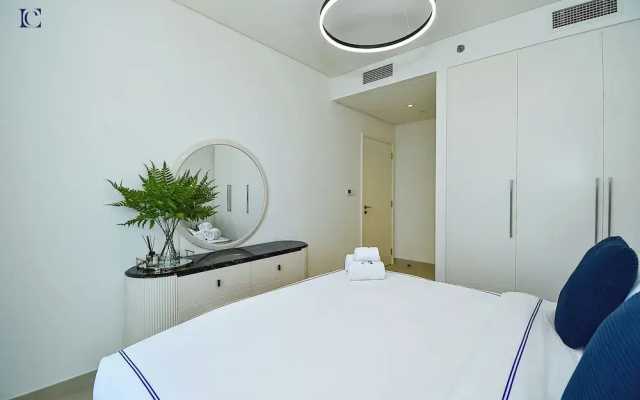 2bedroom Apt in Burj Crown