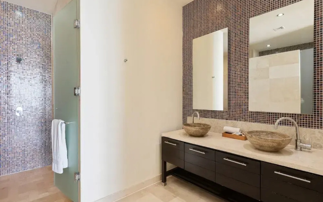 Encanto Living 1201 -4BR by Kivoya
