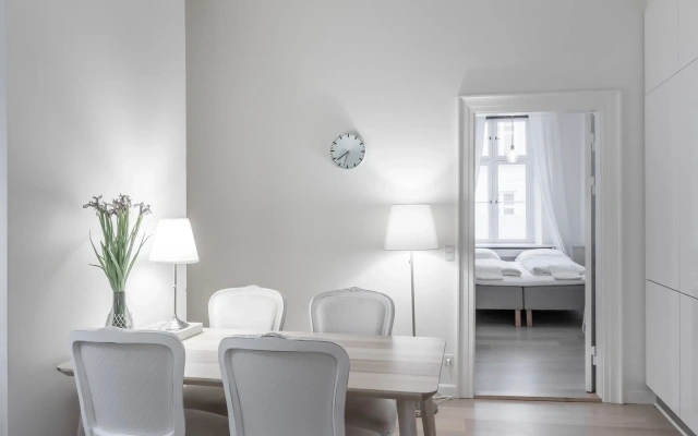 ★ 170SQM Apt. 50M to Main Street, Metro & canals ★