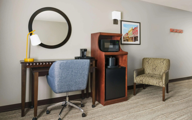 Hampton Inn & Suites West Sacramento