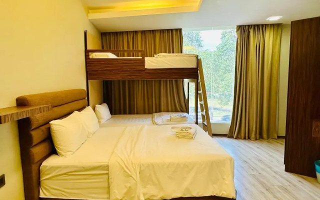 Hotel Zamsaham