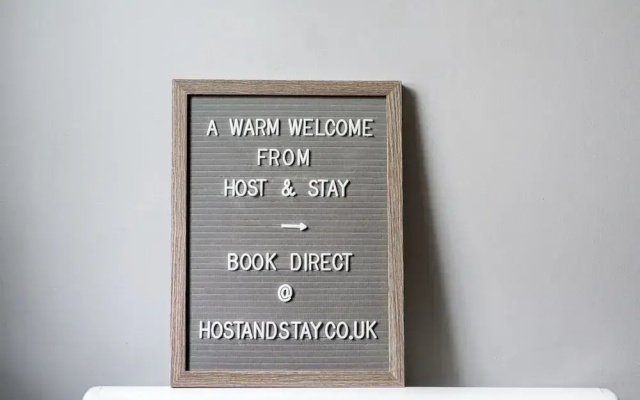 Host Stay The Courtyard at No 47