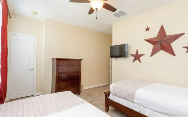 3 Bedroom Modern Townhome 4003 Townhouse