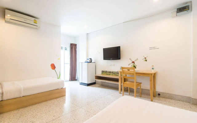 The Fifth Residence Hotel