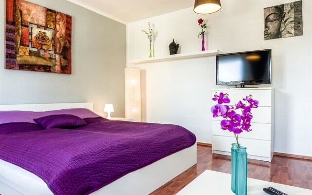 Отель Alexanderplatz Apartments Германия, Берлин - отзывы, цены и фото номеров - забронировать отель Alexanderplatz Apartments онлайн комната для гостей