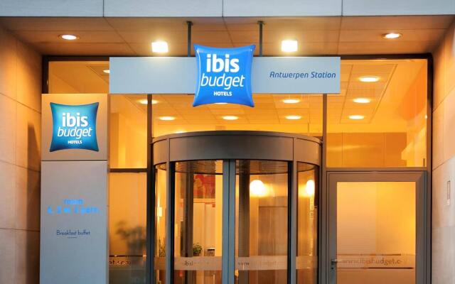 Отель ibis budget Antwerpen Centraal Station Бельгия, Антверпен - 1 отзыв об отеле, цены и фото номеров - забронировать отель ibis budget Antwerpen Centraal Station онлайн вид на фасад