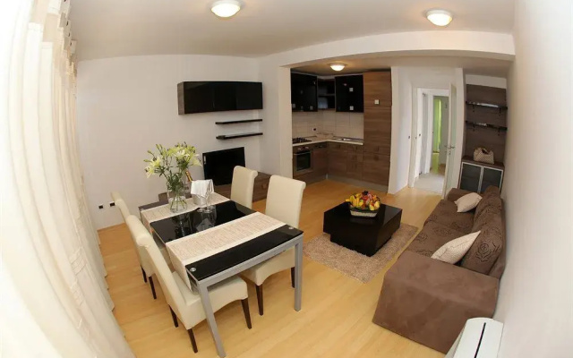 Falkenstainer Apartments Pertcane