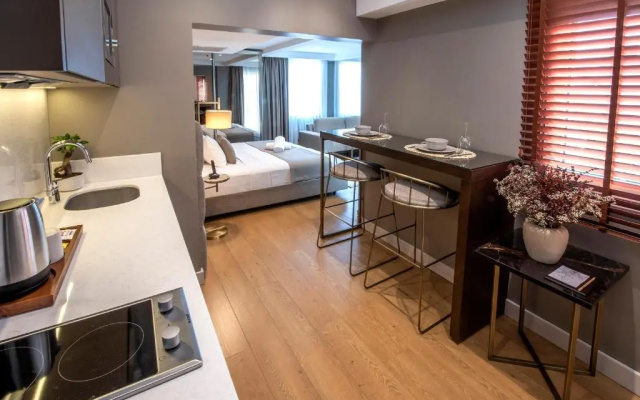 Valente Suites & Hotel