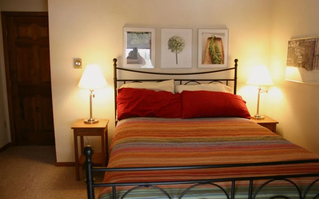 Ten Mile Haus by Copper Vacations