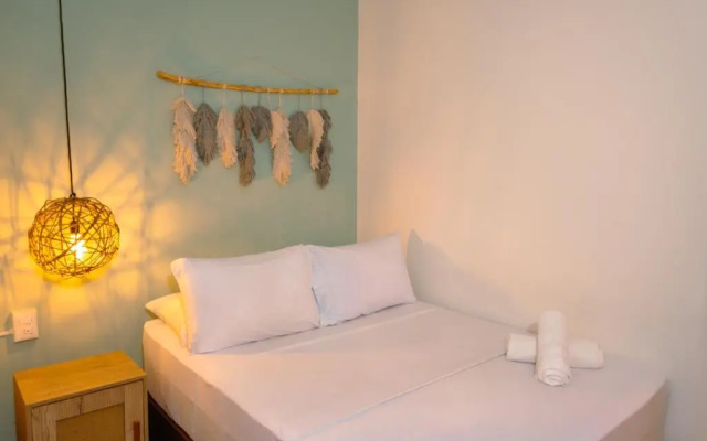 Traveler Hostel
