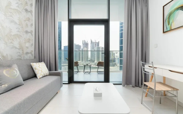 GLOBALSTAY. New Marquise Square Building in Business Bay