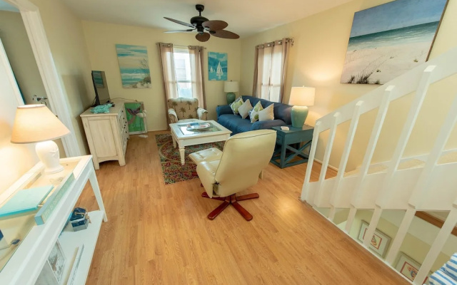 Eyes On The Sunset Apartment 3