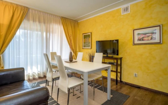 Villa Rossella 1 Two-bedroom Ap Achilea