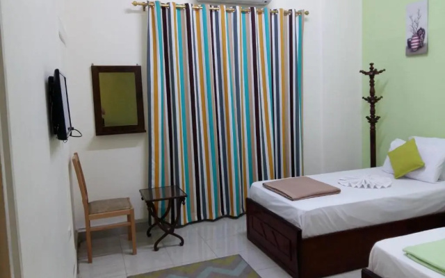 Golden Star Hotel