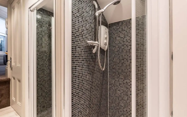 Luxury Private Studio Spacious Stylish Mezzanine