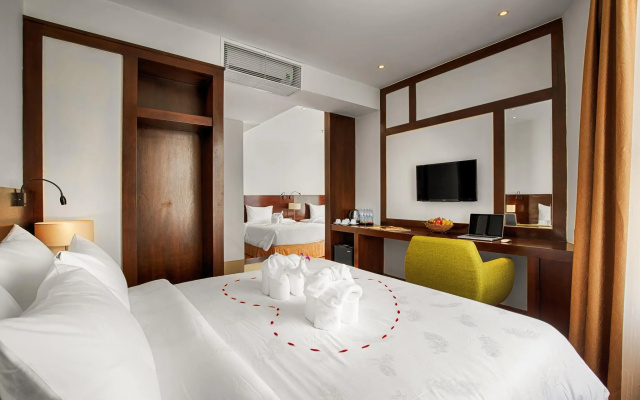 Sofia Suite Hotel & Spa Da Nang - Free 01 Draught Beer and 20-minute Spa per Room