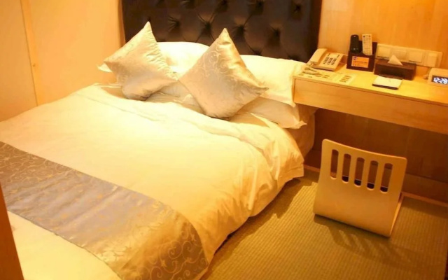Libo Selected Hotels (Shanghai Wanda Plaza Tonghe New Village Subway Station Branch)
