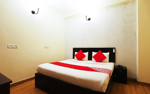 OYO 11521 Homestead Stay