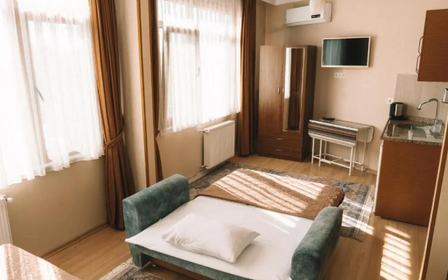Green Life Apart Hotel