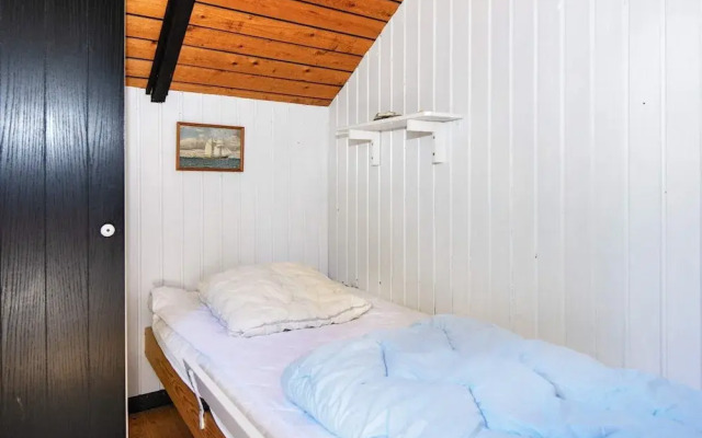 Cozy Holiday Home in Glesborg near Sea