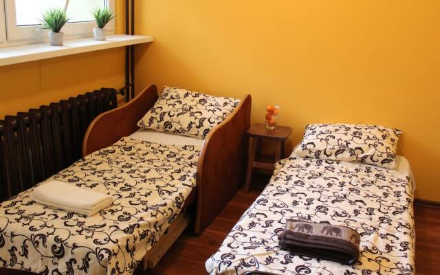 Отель Travel House Вроцлав комната для гостей