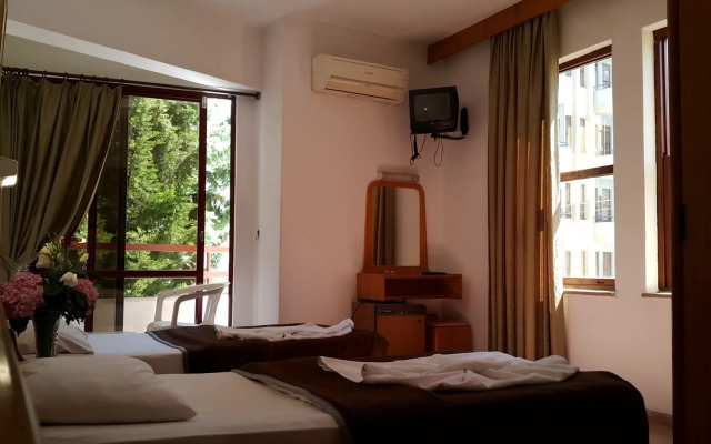 Midi Hotel