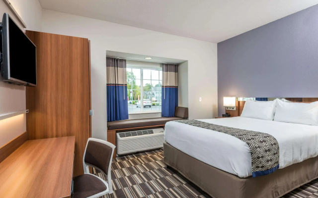Microtel Inn & Suites By Wyndham Altoona