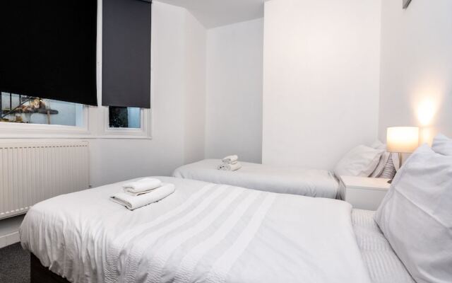 Отель Clyde Road - Brighton - Guest Homes Брайтон комната для гостей