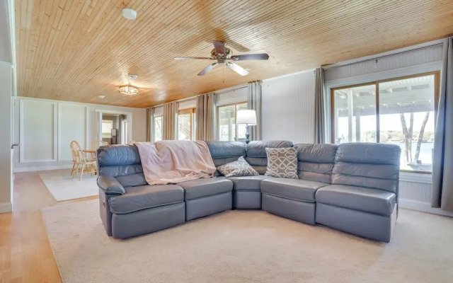 Spacious Lakefront New Auburn Home w/ Sunroom