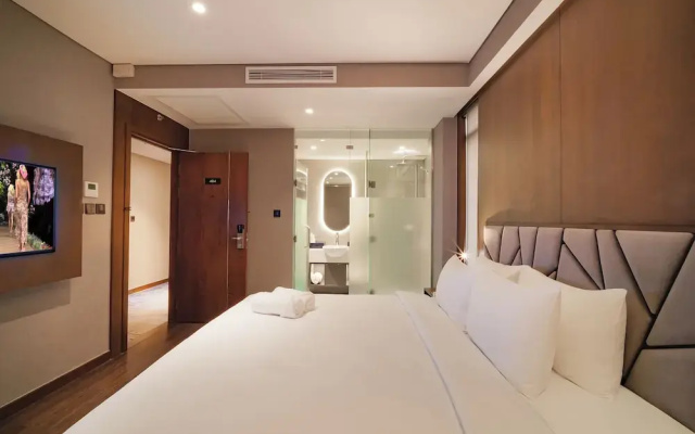 Nhat Ha Lavish Hotel
