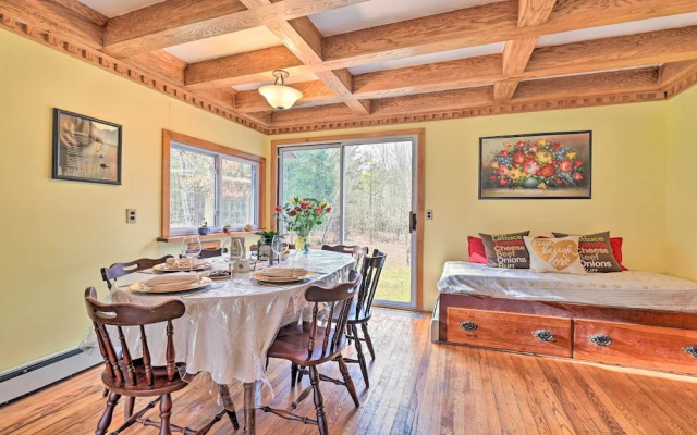 Old Time Catskill Mtn Retreat, Handcrafted Cabin!