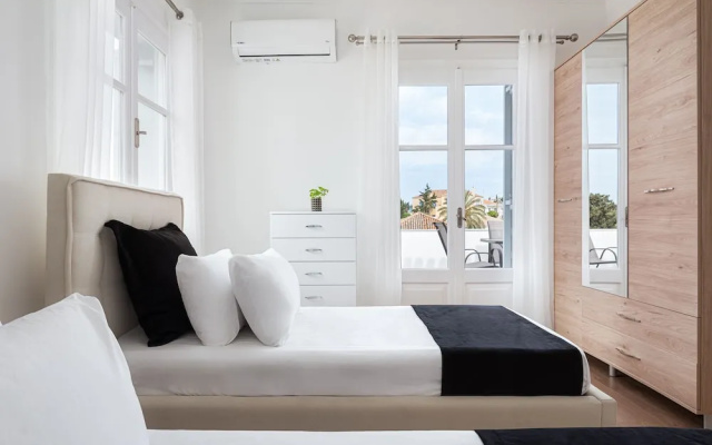 Old Port Spetses Mansion