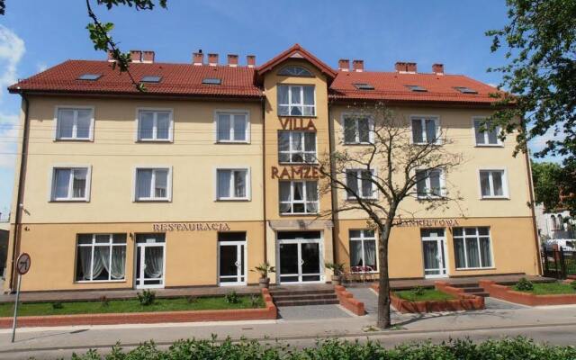 Отель Villa Ramzes вид на фасад