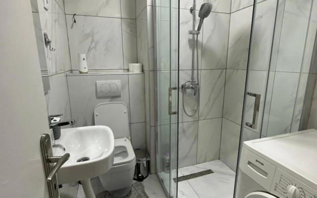 One bedroom apartment in great location