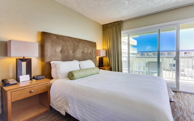 Surfer Beach Hotel