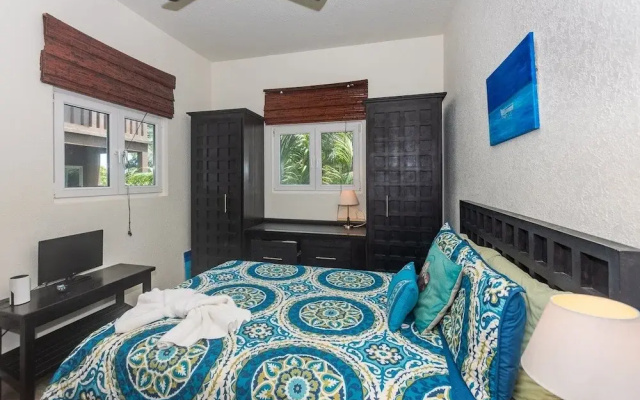 Pelican Penthouse -mangrove Dock 3 Bedroom Home by RedAwning