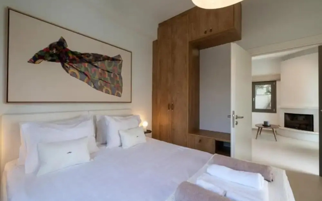 Morea Club West House