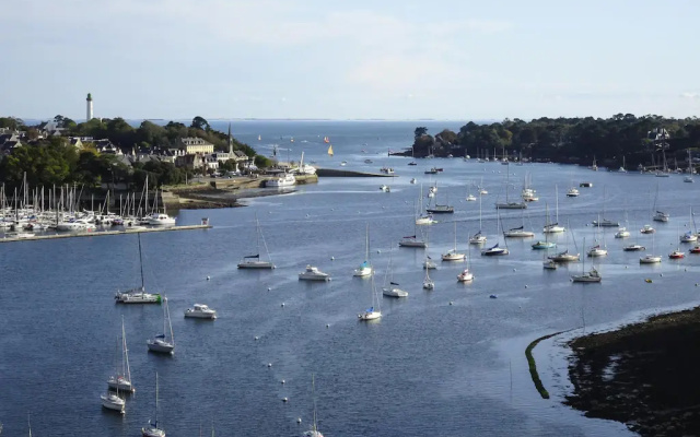 Apartment in Benodet Near Sandy Beaches