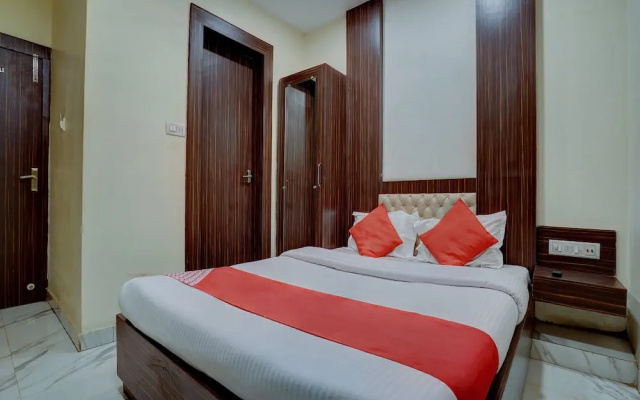 OYO 27630 Capital Residency