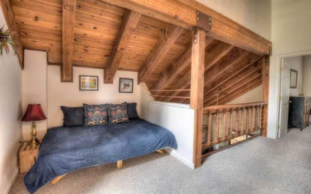 Glacier Forest Getaway HOA Access!