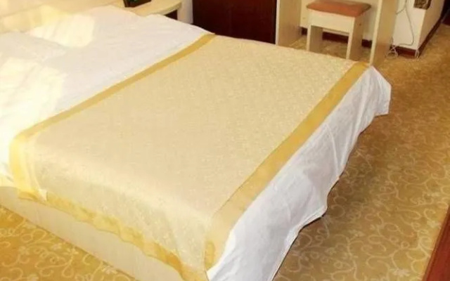 Zhuhui Business Hotel - Qingdao