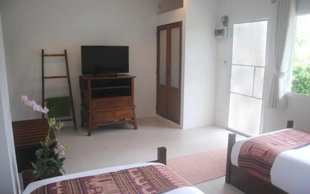 Baan Aroka Beach Front
