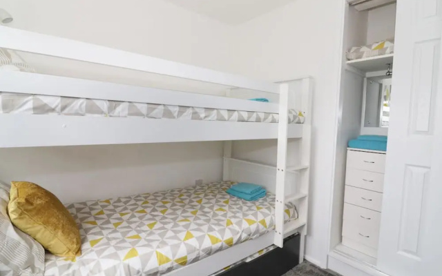145 Sunbeach Chalet