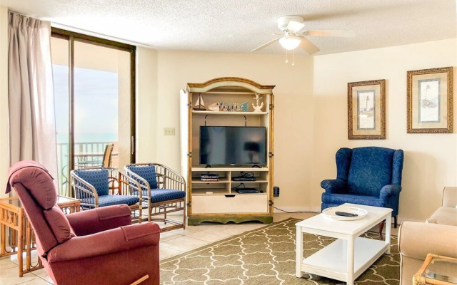 Aqua Vista Condominiums