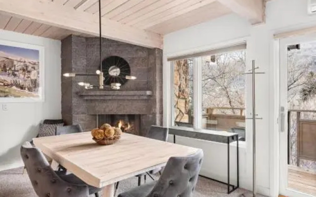 Standard Two Bedroom - Aspen Alps #402