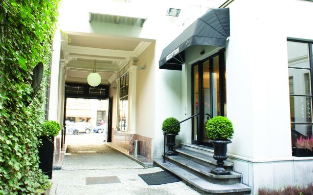 Hotel La Legende вид на фасад