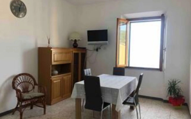 Centrally located apartment with sea view-casetta Annunziata