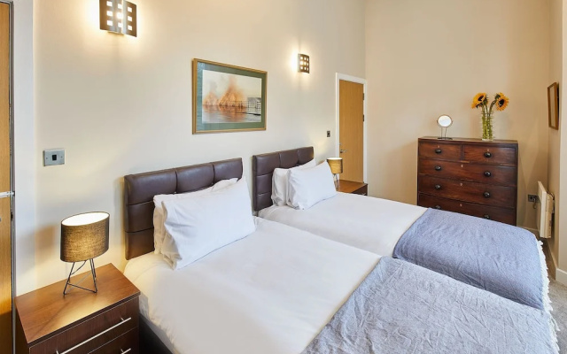 Host Stay Three Bays