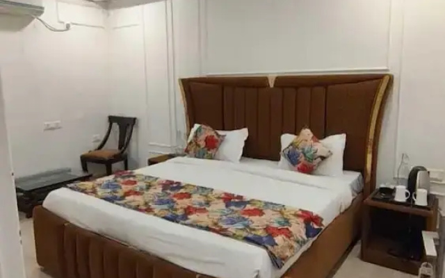 Haveli NH 8